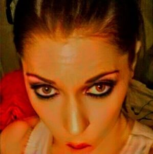 Meet your Posher, Regine